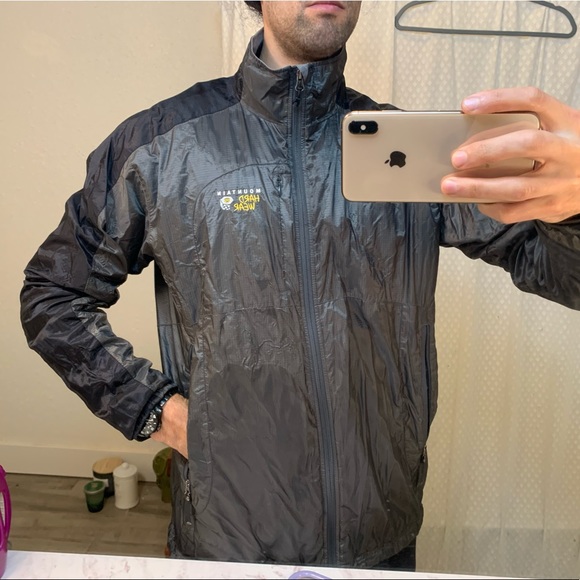 Mountain hardware conduit rain jacket outdoors - Picture 3 of 12